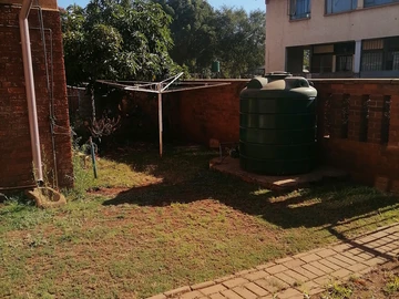 3 Bedroom Flat & Apartment