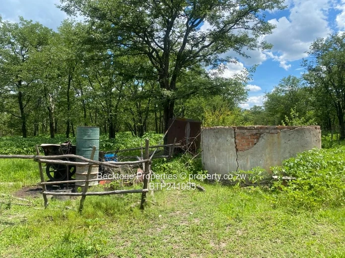 Nkayi Rd Ranch: 486ha Cattle Farm, 50km Bulawayo"