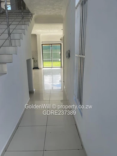 Newlands Townhouse To Let