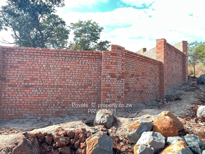 5000sqm stand with 3 bedroom cottage