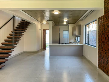 3 Bedroom Garden Flat