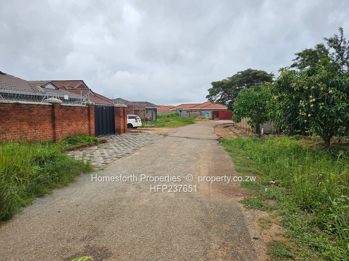 Springvale ruwa stand for sale: title deeds available (Sole Mandate)