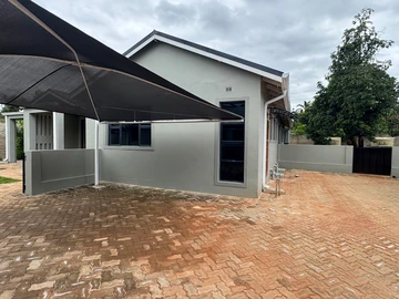 3 Bedroom Garden Flat