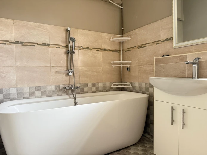 Kensington furnished 2bed garden flat to rent 