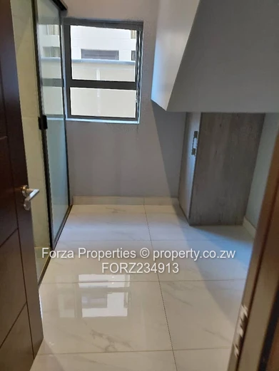 Beautiful 3-Bedroom Cluster Apartment-Mt Pleasant