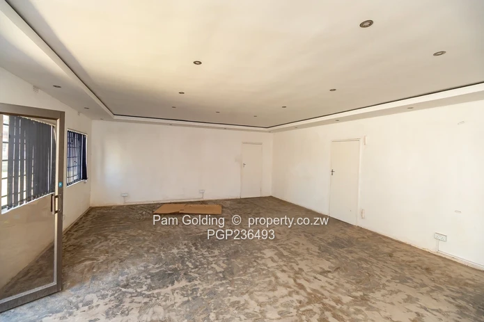 Msasa Warehouse /Factory , Location, Location !!!!! (Sole Mandate)