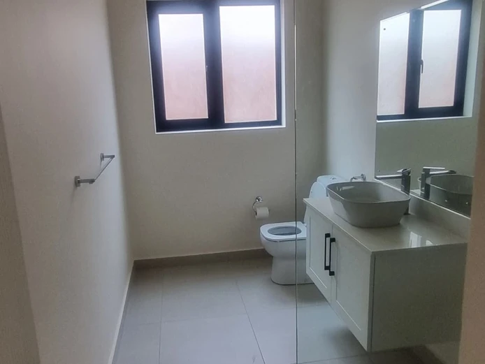 Borrowdale vainona townhouse to rent 