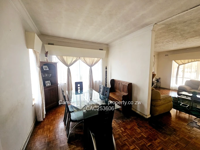 4 bedroomed house for sale in Queensdale