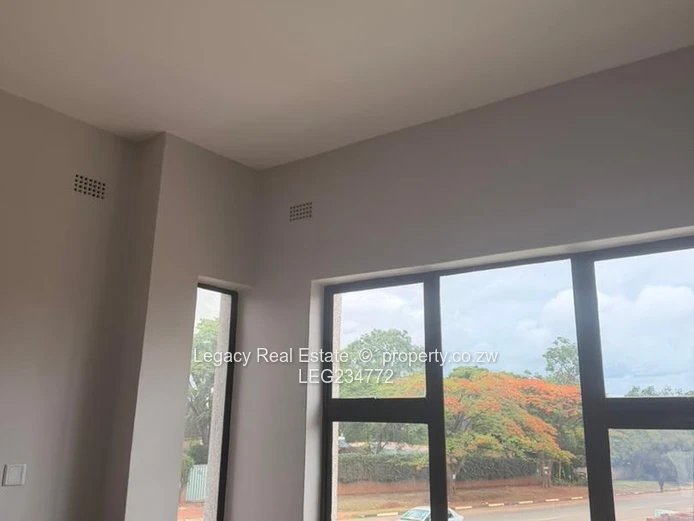 Modern Borrowdale Duplex – Prime Crowhill Location.