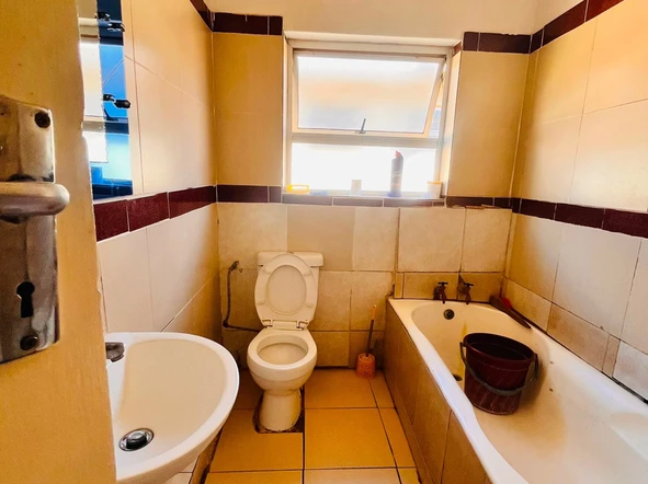 2 Bedroom Garden Flat