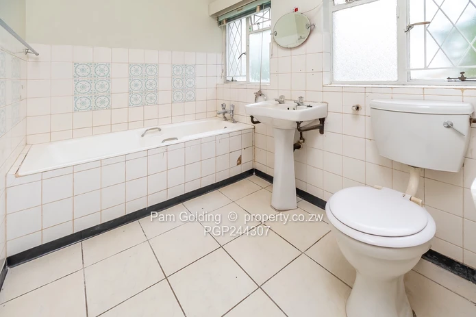 Split Level Family Home in Greystone Park 