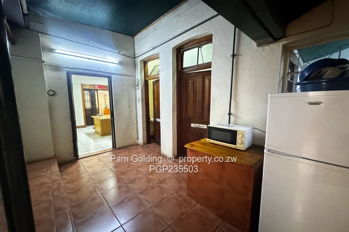 Beautiful Townhouse In A Prime Location