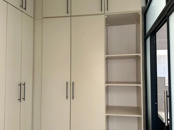 3 Bedroom Flat & Apartment
