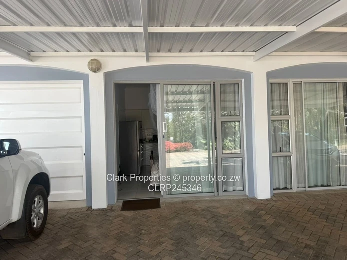 Move-in-ready Bedsitter in Avondale