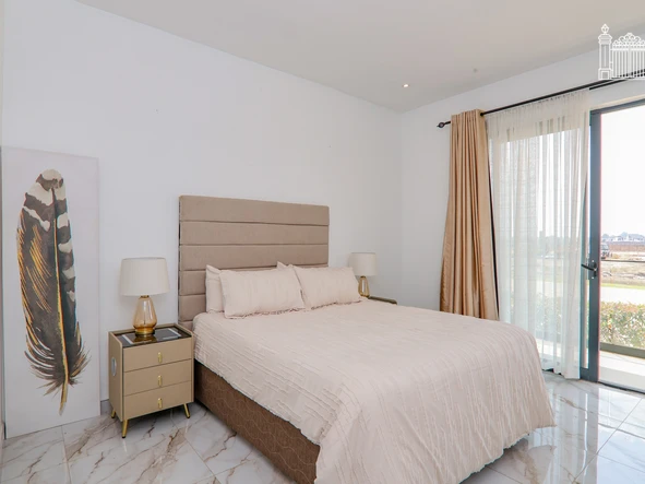 Flat & Apartment