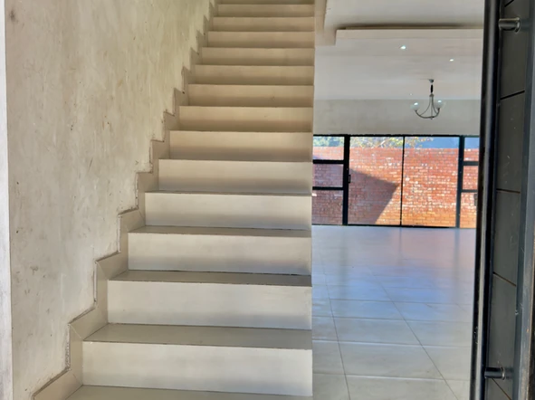 3 Bedroom Flat & Apartment