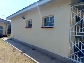 3 Bedroom Flat & Apartment