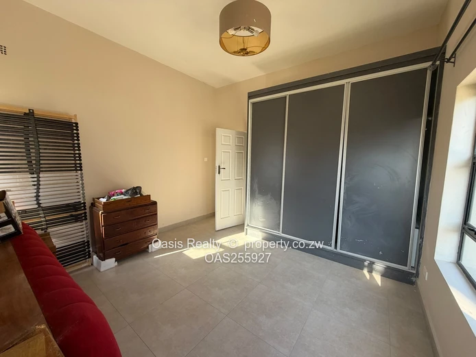 3 Bedroom Cluster To Let