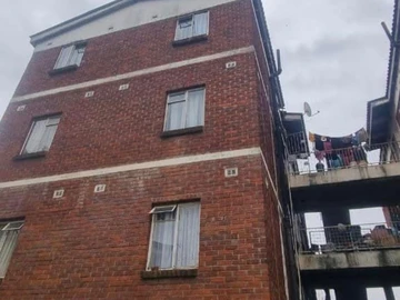 2 Bedroom Garden Flat