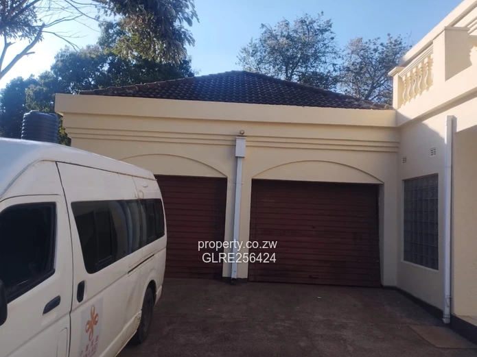 Palm-lined Borrowdale 5-Bed Home, 1,200m² & Borehole
