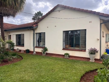 3 Bedroom Garden Flat