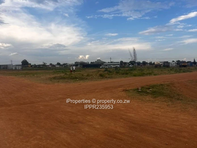 Gated 1877m² Industrial Lot — Prime Whitecliff Access