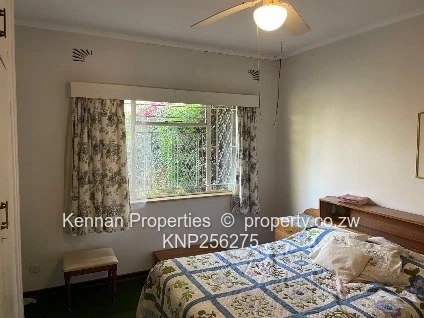Spacious end unit garden flat apartment in Greendale North