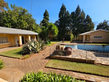 8 Bedroom House