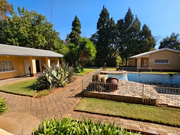 8 Bedroom House
