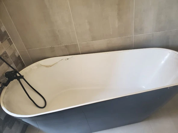 4 Bedroom Flat & Apartment