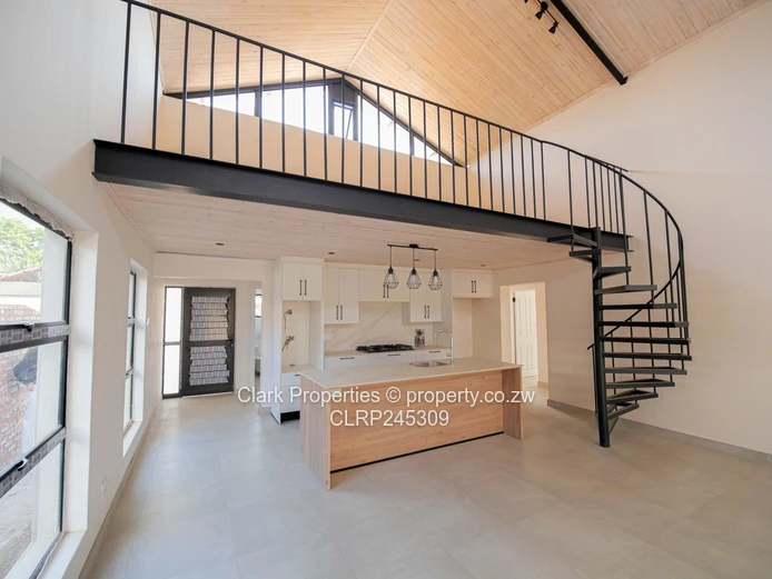 STUNNING TOWNHOUSES ON 1000sqm (Sole Mandate)