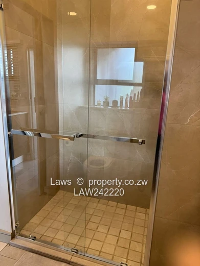 Pristine Flat Available to let in Avondale