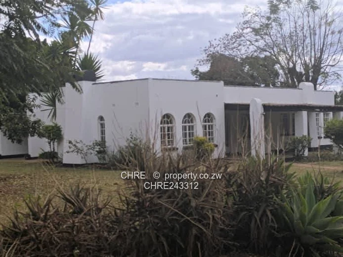 Bluffhill House To Let