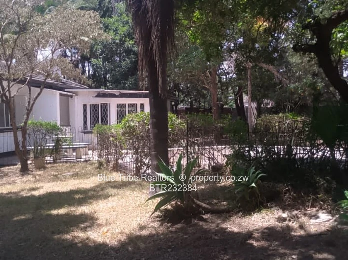 House for sale in Sunridge