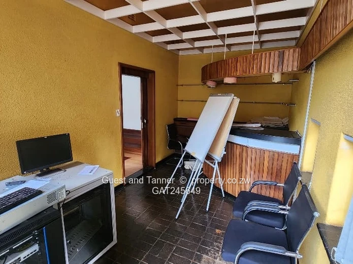 Commercial Property To Let In Mount Pleasant