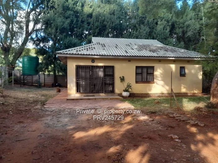 Spacious Cottage For Rent In Greendale North: 