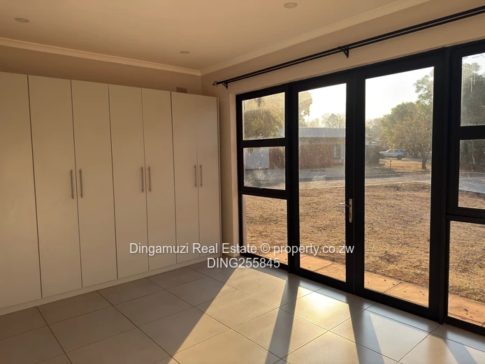 Family Home in Helensview 