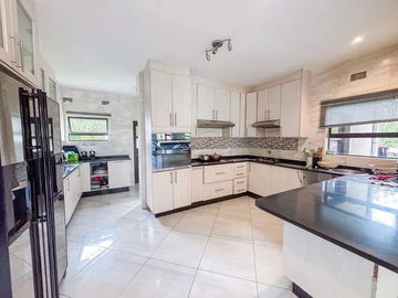 5 Bedroom Townhouse Complex