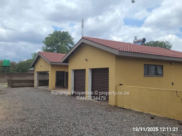 Richmond – Spacious Family Home on 1 Acre | $135,000