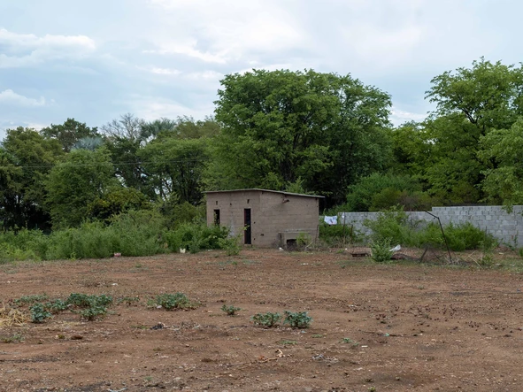 Commercial & Industrial Land