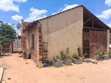 2 Bedroom House