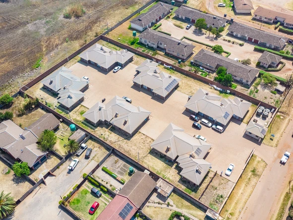 36 Bedroom Flat & Apartment