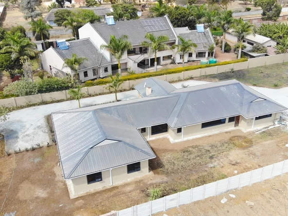 6 Bedroom House