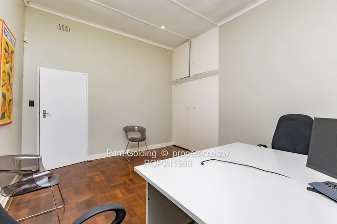 Classic Cape Dutch Architecture in Greendale North / Highlands