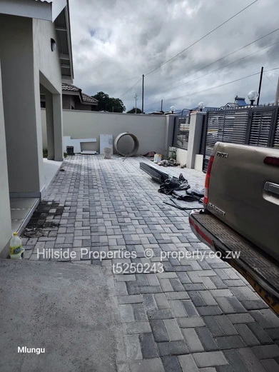 4bed house mabvazuwa phase 2 (Sole Mandate)