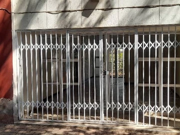 3 Bedroom Flat & Apartment