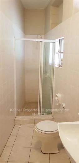 Kingfisher Lodge - Thatched lodge at Msuna Island in Victoria Falls