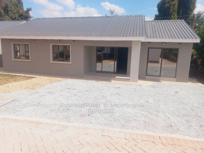 A beautiful 3 bedroomed cottage available  to rent for both commercial and residential