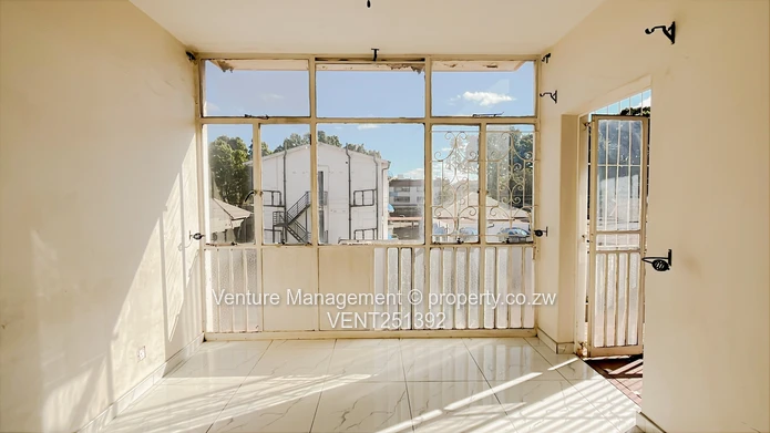 2 Bedroom Flat – The Avenues, Harare