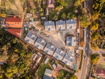 4 Bedroom Flat & Apartment